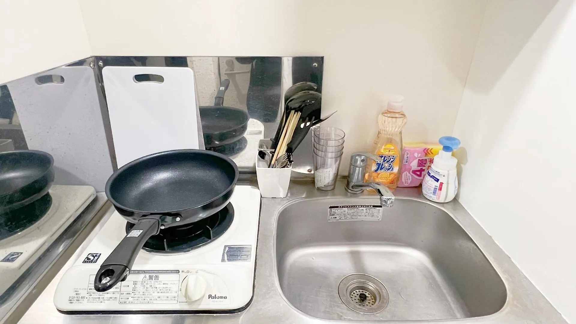 Homestay Shinjuku Shin-Okubo A10 Apartment Tokyo
