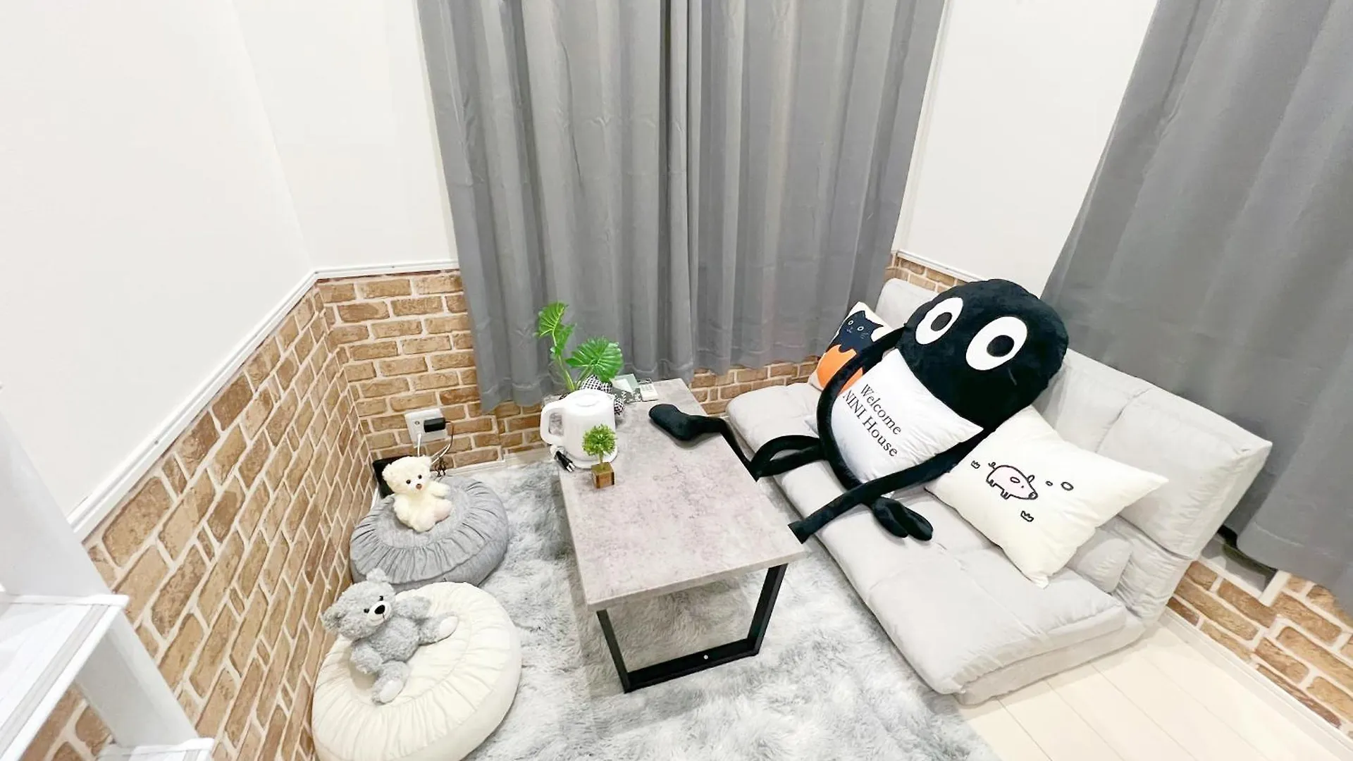 Shinjuku Shin-Okubo A10 Apartment Tokyo